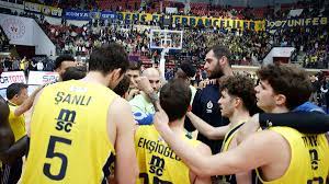 Anadolu Efes-Fenerbahçe Beko adını Konya'da finale yazdırdı