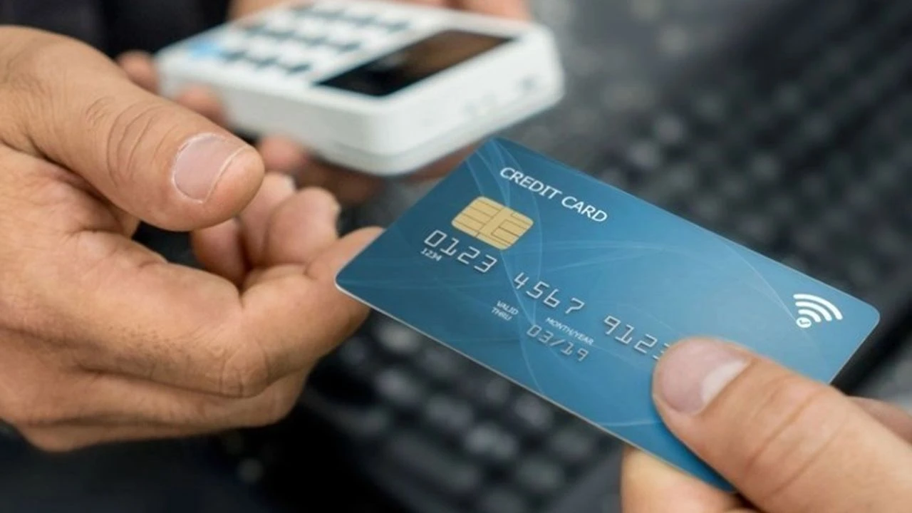 Kredi kartı kullananlar dikkat: Bankalardan gelen yeni şok karar!