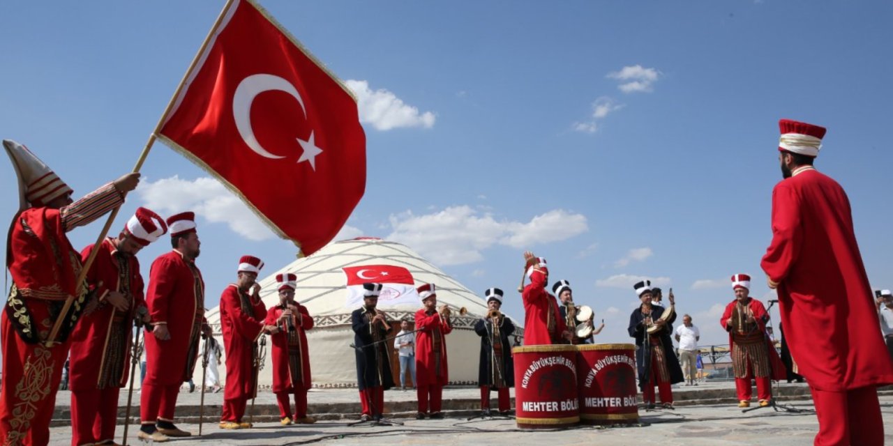 Konya, Ahlat’ta Malazgirt coşkusuna eşlik ediyor