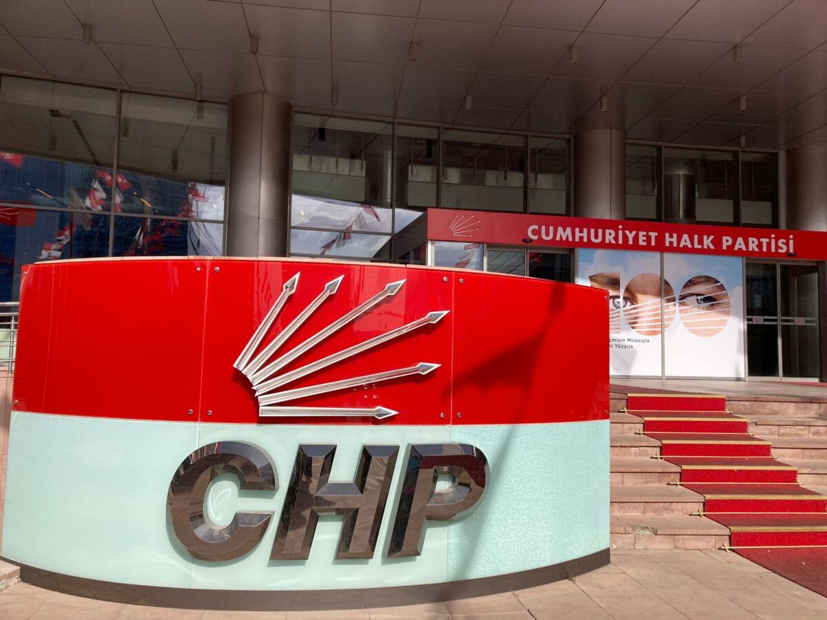 CHP’nin Yerel Seçim Adayları Açıklandı!  8'i büyükşehir, 13 il, 168 ilçe ve 20 belde Aday Listesi...