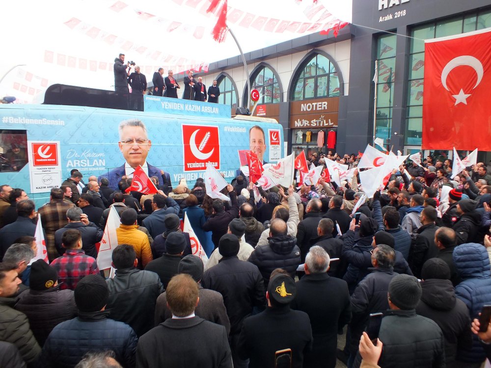 Erbakan’dan Yozgat’ta iddialı açıklama: “Seçimlerin favorisi biziz”